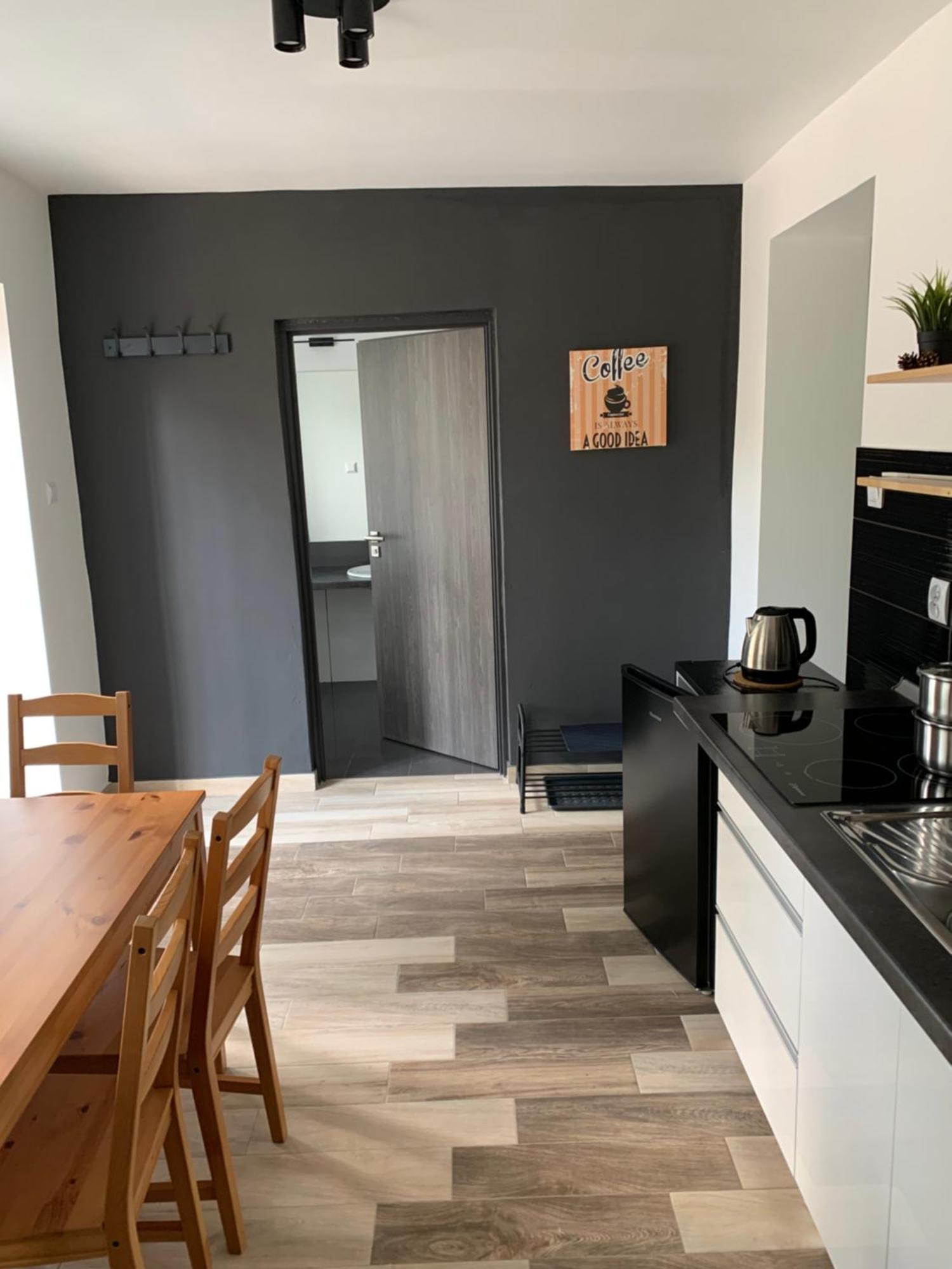 Apartamenty Lesna Plaza Brenno Bagian luar foto