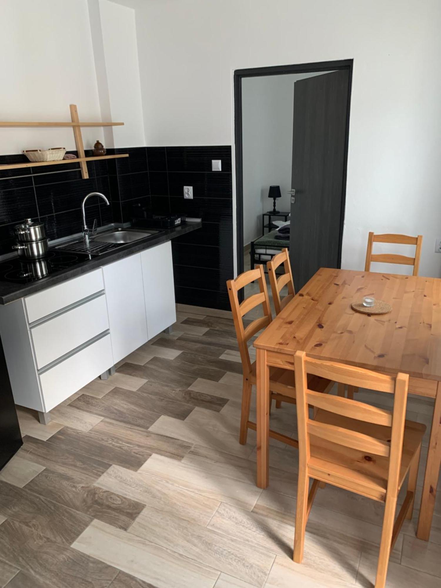 Apartamenty Lesna Plaza Brenno Bagian luar foto
